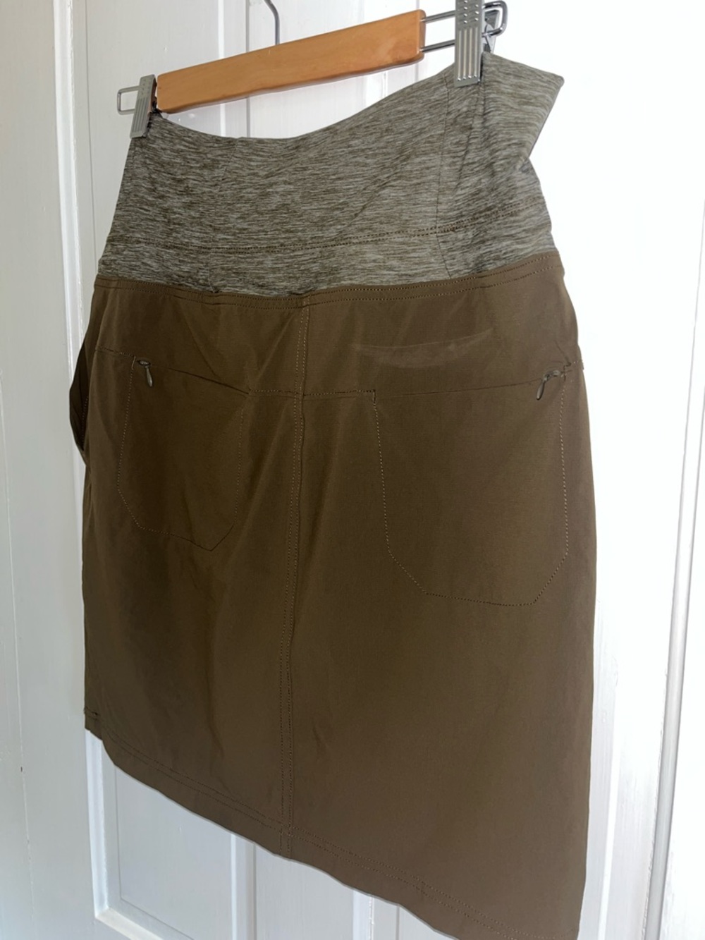 Duluth Olive Green quick dry Pull-On Skort with Heathered Waistband size 6 - Picture 4 of 5